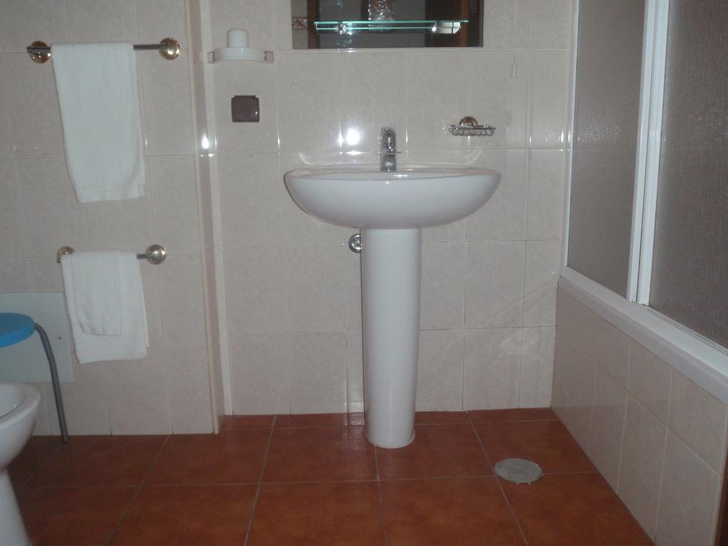Hotel Romba Ourique Szoba fotó