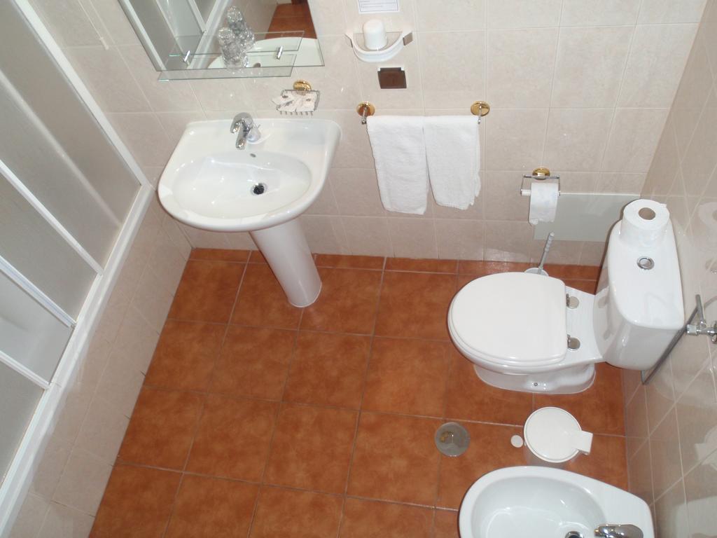 Hotel Romba Ourique Kültér fotó
